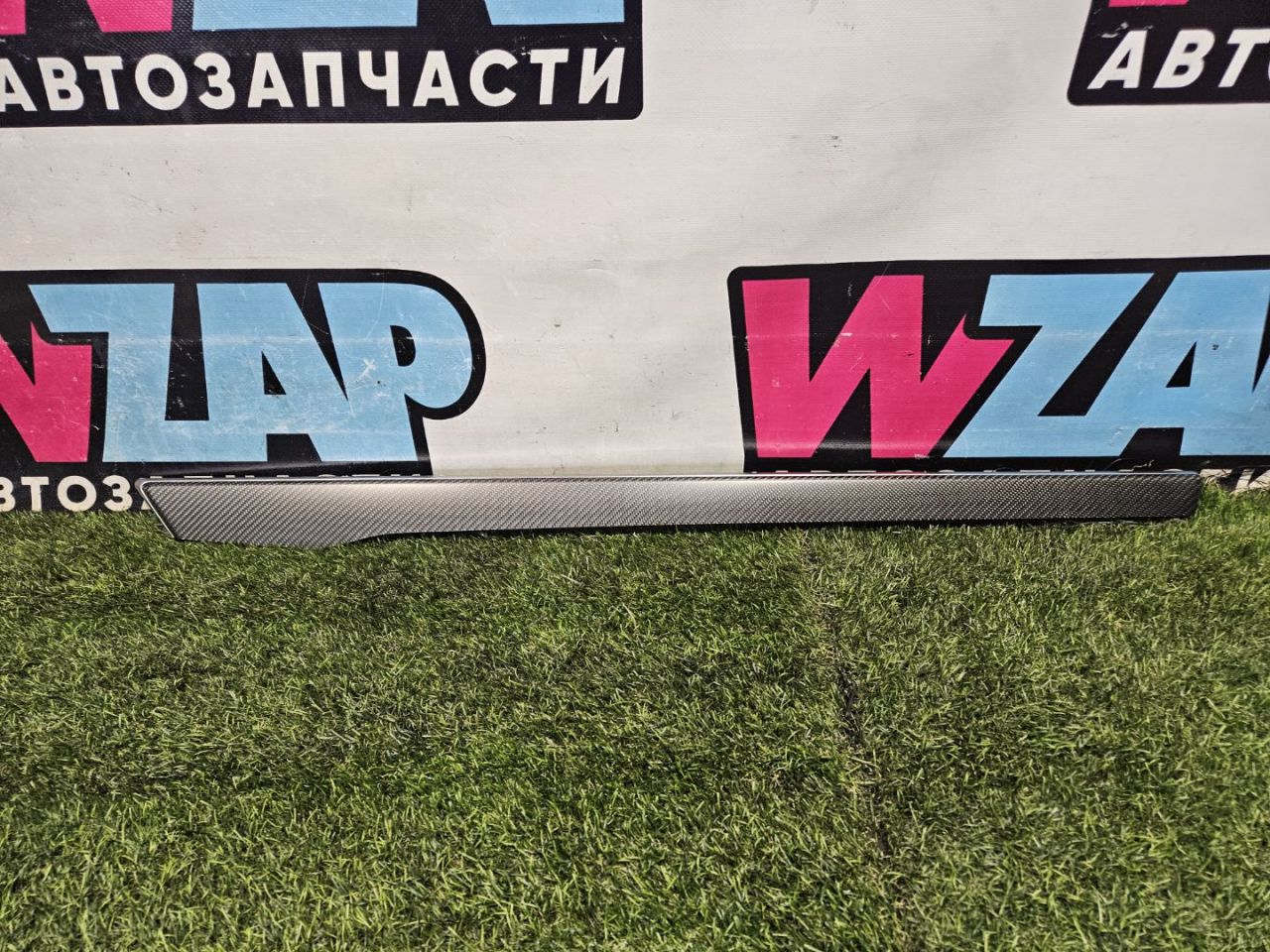 обшивка двери задняя правая Tesla Model X 1 поколение 2017, электро, белый, 1036081-11-A - фото №1