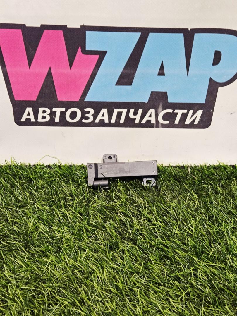 Антенна системы комфортного доступа RAM 1500 5 поколение (2018 - 2024), бензин, АКПП, пикап, 5931812AB - фото №1