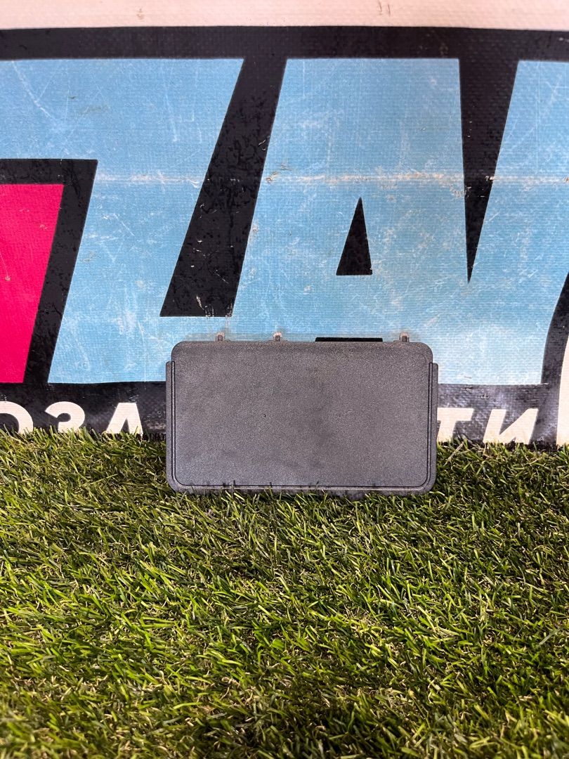 Беспроводное зарядное устройство Volkswagen Tiguan 2 поколение 2020, 2.0 л., бензин, АКПП, внедорожник 5 дв., 5NA980611 - фото №1