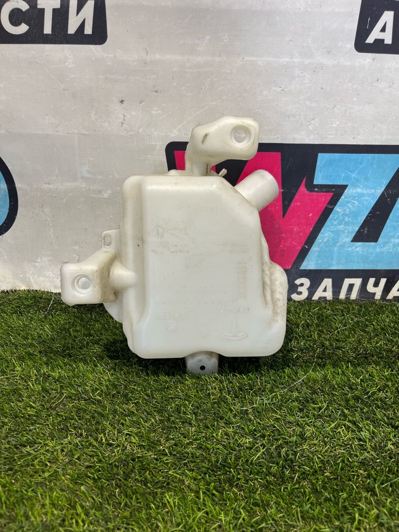 бачок омывателя Tesla Model X 1 поколение 2017, электро, белый, 1056767-00-B - фото №1