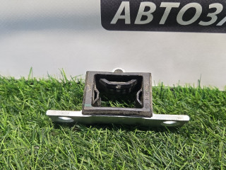 крепление кассеты радиаторов Tesla Model 3 1 поколение 2022