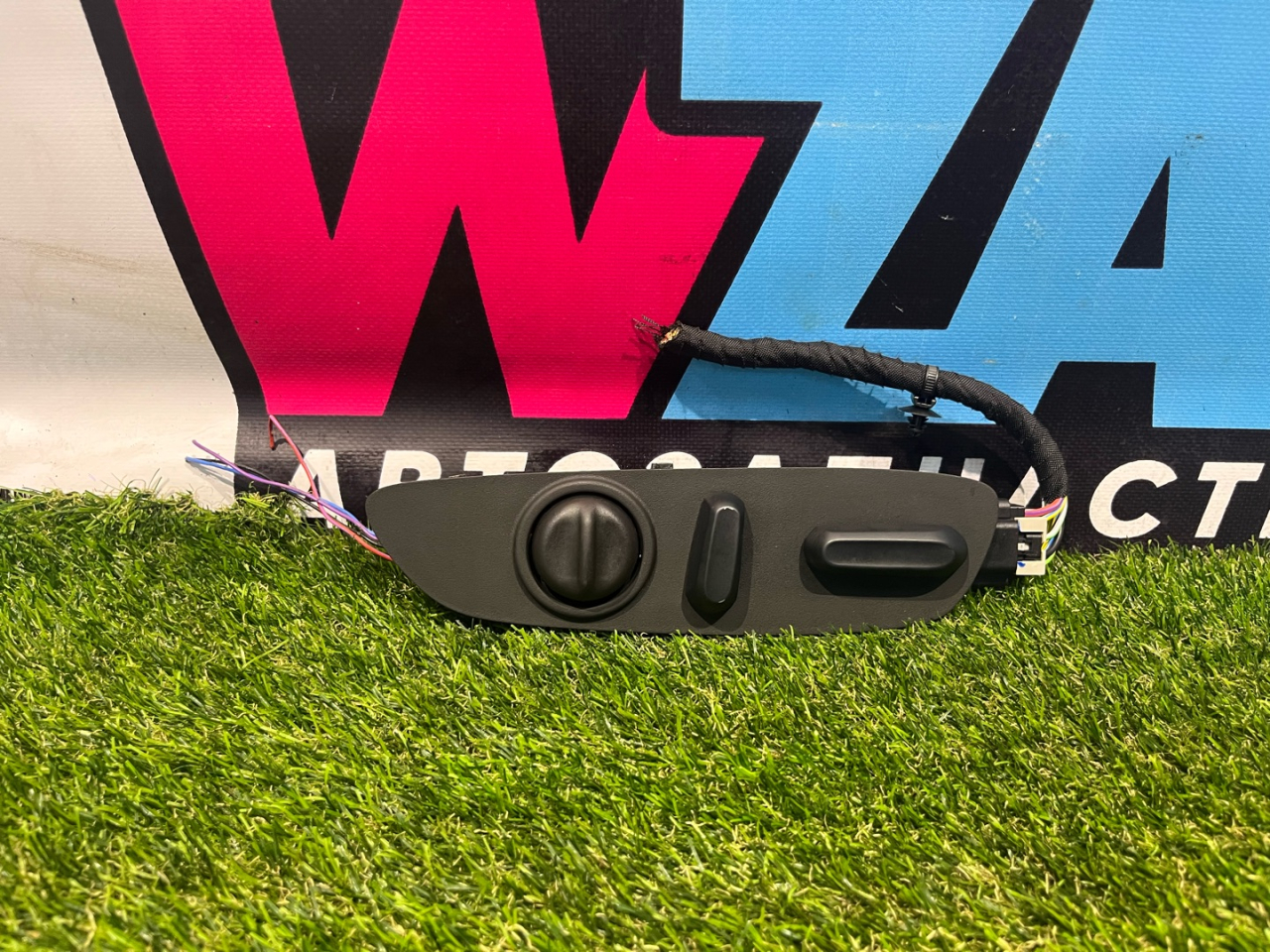 блок управления сиденьем Buick Encore GX 1 поколение 2023, 1.2 л., бензин, АКПП, внедорожник 5 дв., передний привод, 84445926 - фото №1