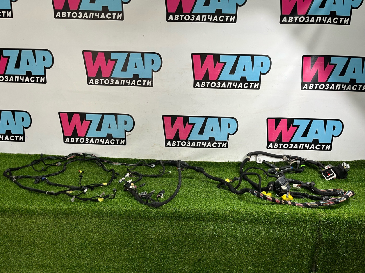 проводка RAM 1500 5 поколение 2019, 5.7 л., бензин, АКПП, пикап, полный привод, 68363035AC - фото №1