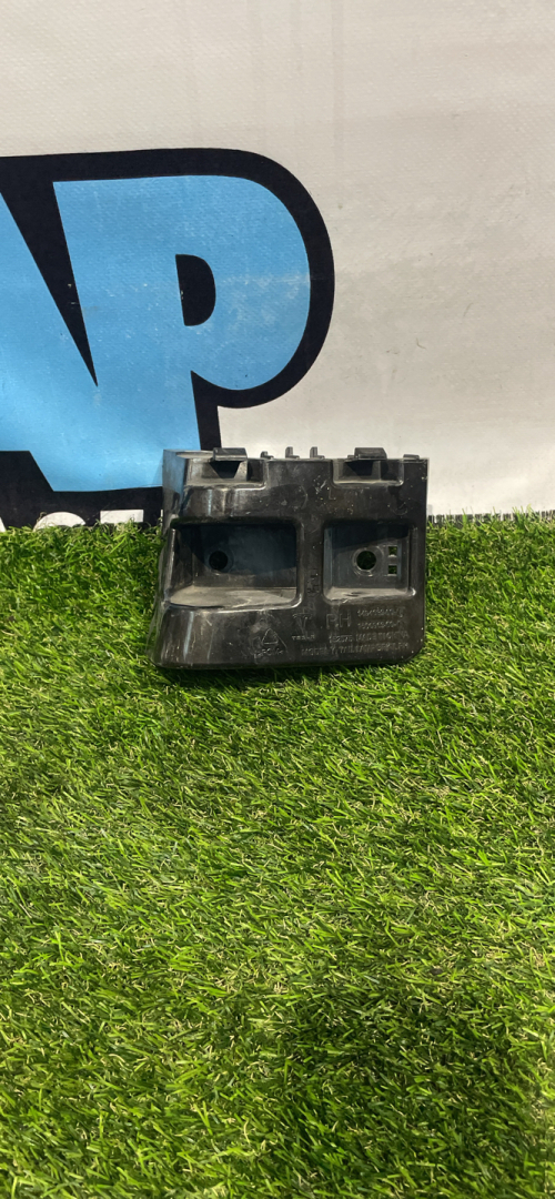 Крепление бампера заднего Tesla Model Y 1 поколение 2022, электро, белый, 1494039-00-D - фото №1