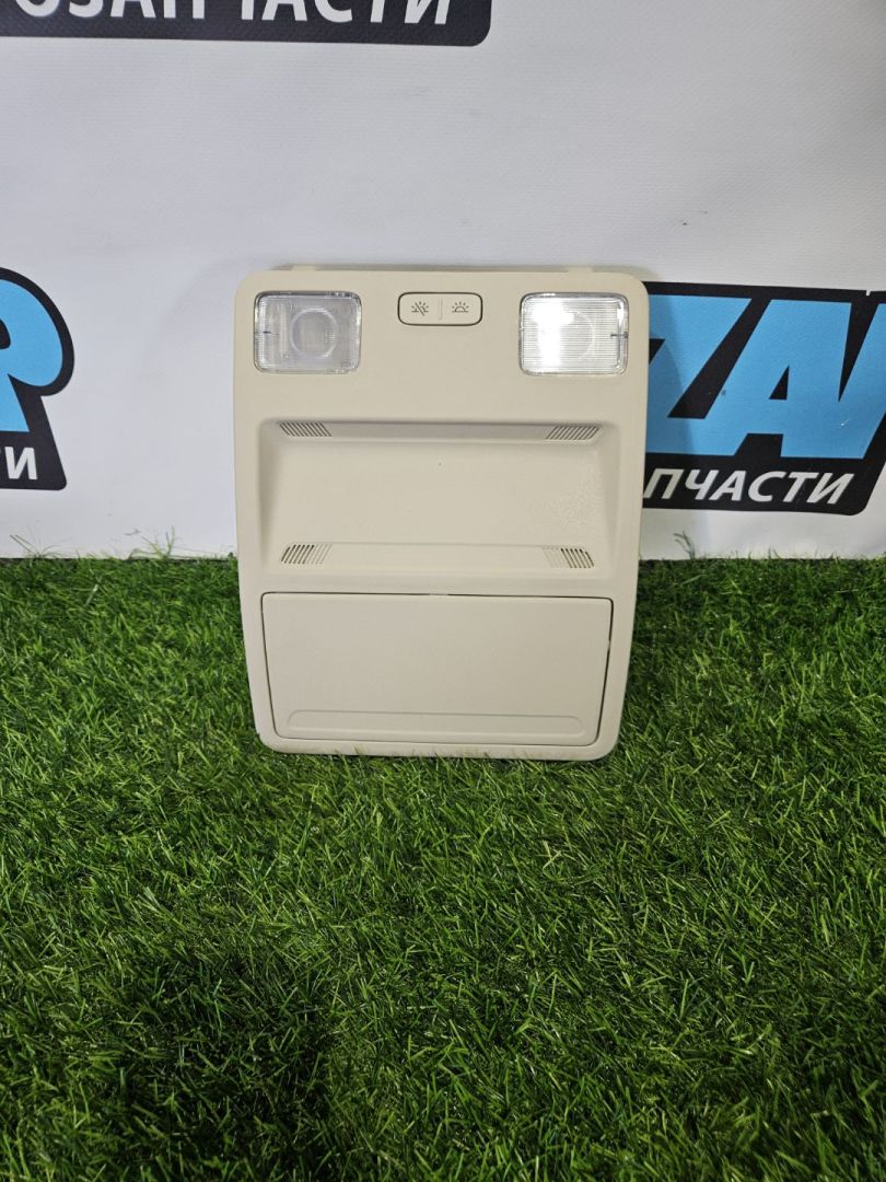 фонарь салона (плафон) Ford Escape 4 поколение CX482 2020, 1.5 л., бензин, АКПП, внедорожник 5 дв., LJ6B-A519A58-AA - фото №1