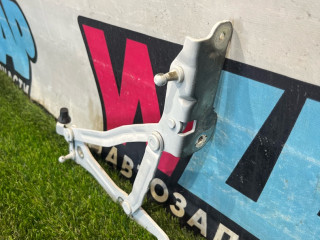 петля крышки багажника Ford Mustang 6 поколение S550 [рестайлинг] 2020, 2.3 л., бензин, АКПП, белый, купе, задний привод, FR3B6342700AD