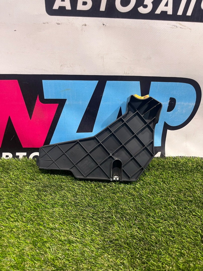 пластик Volkswagen Jetta 7 поколение 2019, 1.4 л., бензин, АКПП, седан, передний привод, 17B858801 - фото №1