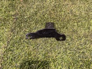 кронштейн (крепление) Mini Cabrio 3 поколение [рестайлинг] 2021, 1.5 л., бензин, АКПП, красный, кабриолет, передний привод