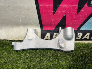 кронштейн (крепление) Toyota Venza 2 поколение 2020