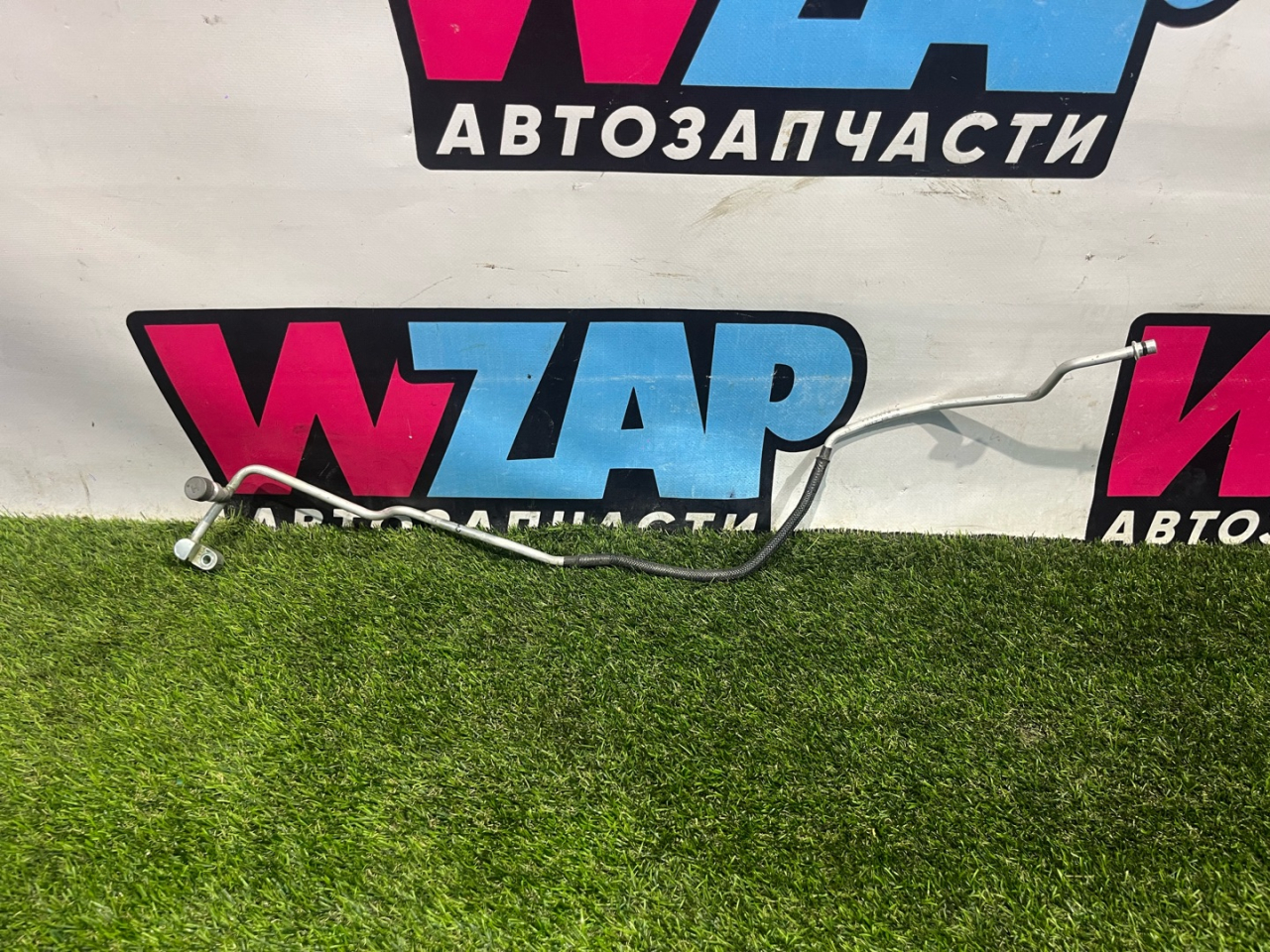 трубка кондиционера Fiat 124 2018, 1.4 л., бензин, МКПП, серы, родстер, задний привод, NA4L-61465A - фото №1