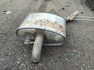 банка глушителя задняя Land Rover Range Rover Velar 1 поколение (2017 - 2026), 82124599