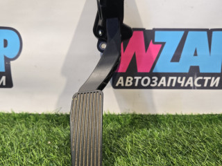 педаль Dodge Challenger 3 поколение [2-й рестайлинг] 2016, 3.6 л., бензин, АКПП, 04861714AF