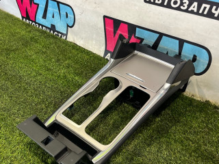 Декоративная накладка центральной консоли Ford Explorer 6 поколение U625 2020, 2.3 л., бензин, АКПП, внедорожник 5 дв., полный привод, LB5B-S045M68-A