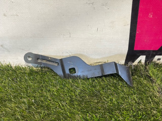 кронштейн (крепление) Ford Escape 4 поколение CX482 2021, 1.5 л., бензин, АКПП, внедорожник 5 дв., передний привод, LX6T-13828-AE