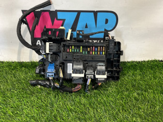 блок предохранителей Ford Mustang 6 поколение S550 [рестайлинг] 2018, 2.3 л., бензин, АКПП, черный, кабриолет, задний привод, JR3T15604HFH