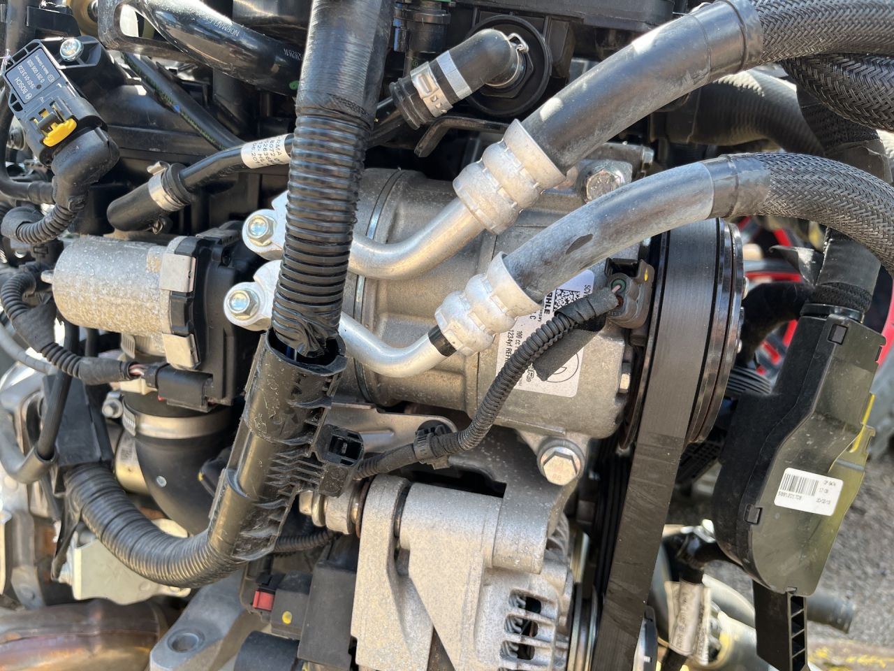 компрессор кондиционера Fiat 124 2020, 1.4 л., бензин, МКПП, родстер, задний привод, 52003263 - фото №1