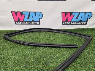 Уплотнитель стекла RAM 1500 5 поколение (2018 - 2024), бензин, АКПП, пикап