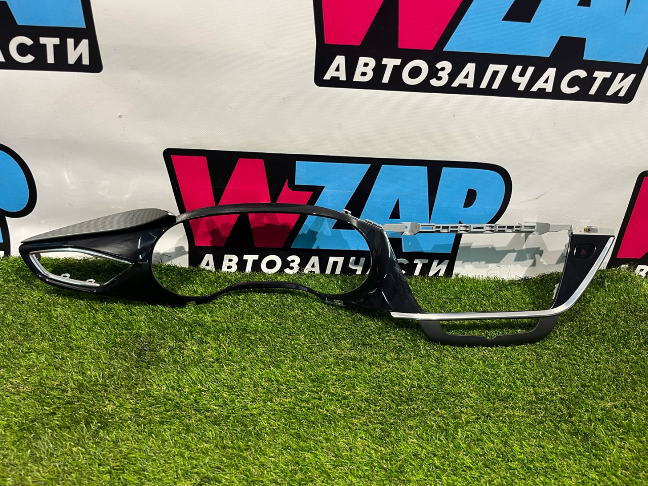 накладка на торпедо (консоль) Buick Encore GX 1 поколение 2023, 1.2 л., бензин, АКПП, внедорожник 5 дв., передний привод, 42728288 - фото №1