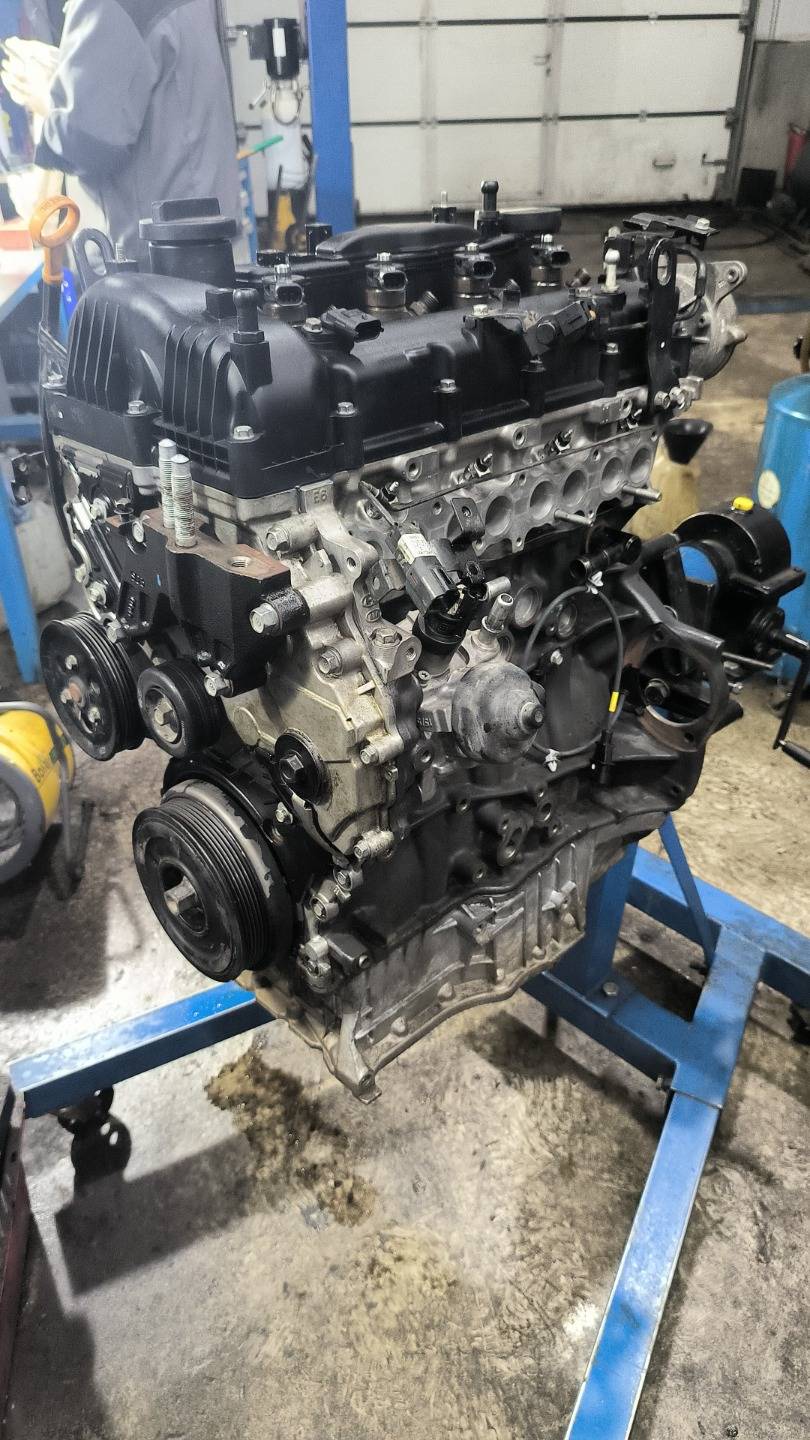 двигатель Kia Carnival 3