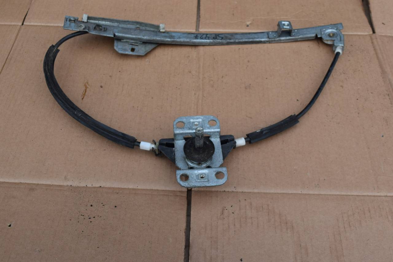 стеклоподъемник задний левый Volkswagen Passat B3 1992, 1.8 л., бензин, МКПП, универсал, 357839401 - фото №1