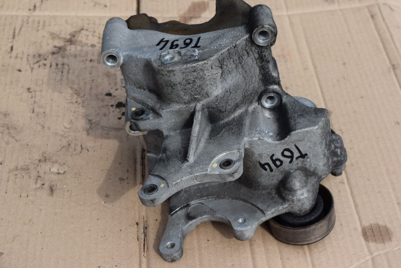 кронштейн гидроусилителя Hyundai Tucson 1 поколение 2004, 2.0 л., дизель, МКПП - фото №1