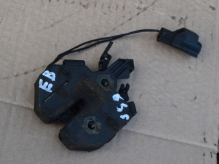 замок капота Volvo XC90 1 поколение 2003, 2.4 л., D 5244 T, дизель, АКПП, 9483765