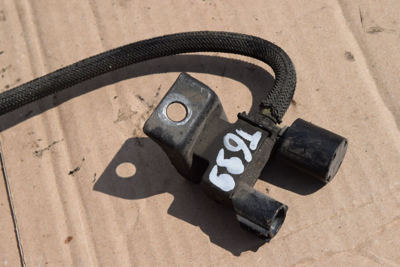 электромагнитный клапан Toyota Corolla Verso 1 поколение 2002, 2.0 л., 1CD-FTV, дизель, МКПП - фото №1