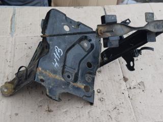 полка аккумулятора Toyota Yaris XP9 2008, D-4D, робот, передний привод