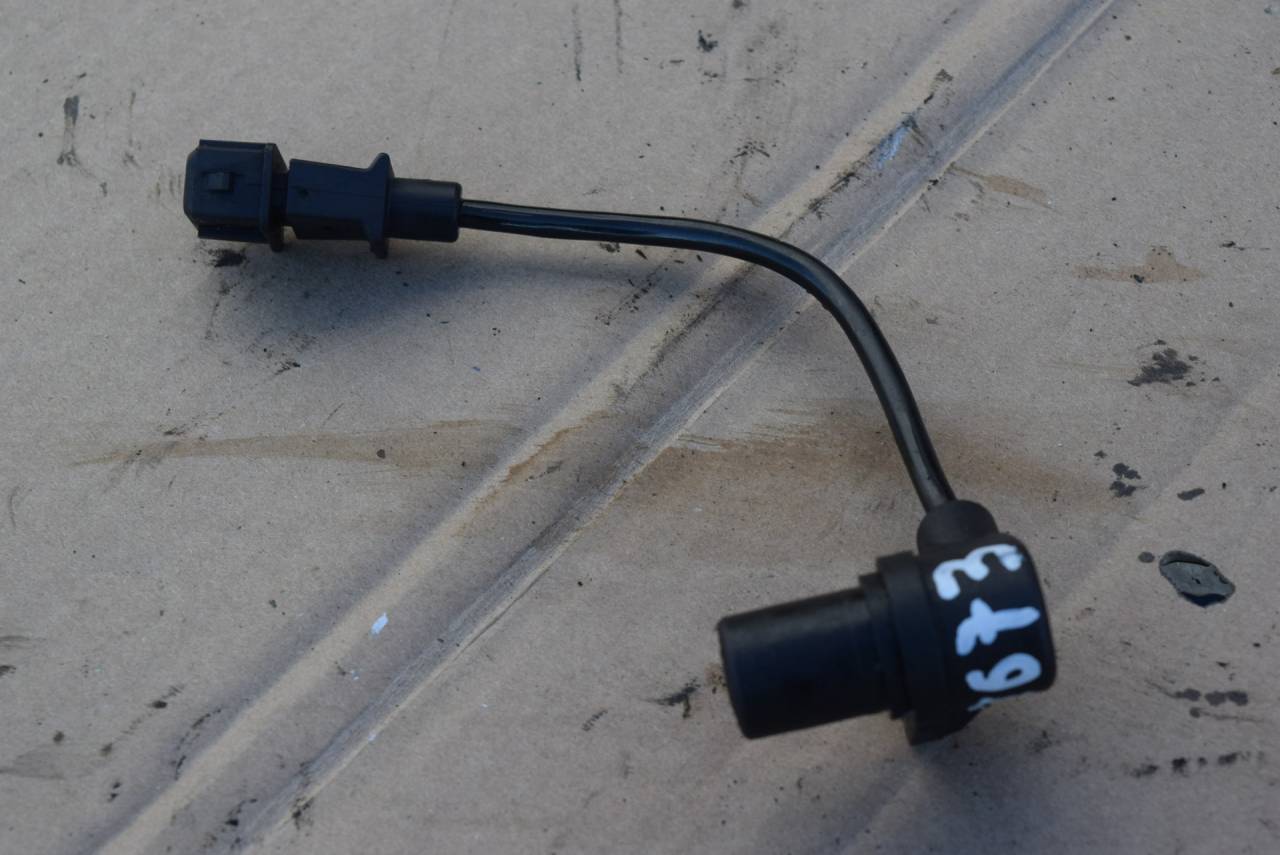 датчик коленвала Rover 600 Series 1 поколение 1997, 2.0 л., 20T2N, дизель, МКПП, седан, 0281002121 - фото №1