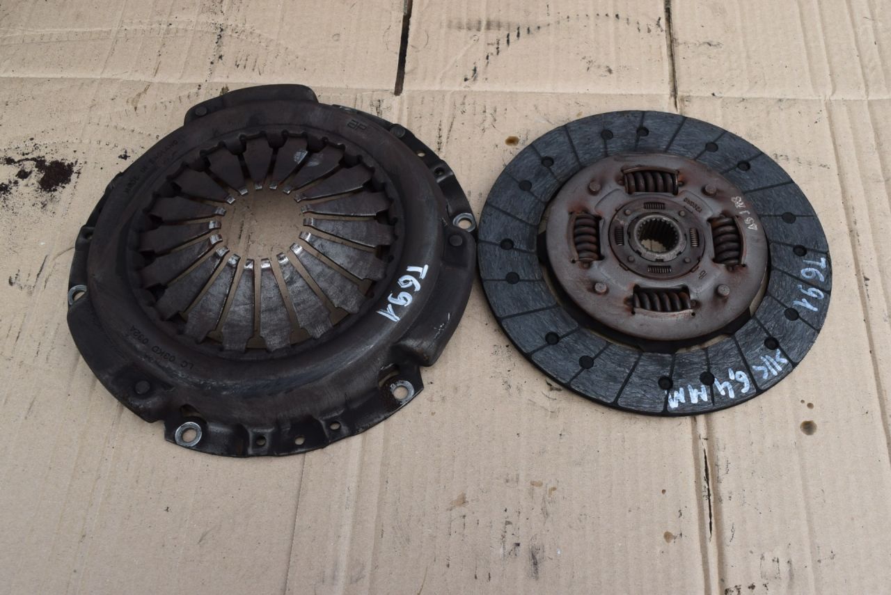 комплект сцепления Land Rover Freelander 1 поколение 2002, 2.0 л., 20T2N, дизель, МКПП, полный подключаемый привод, LC03KD032A - фото №1