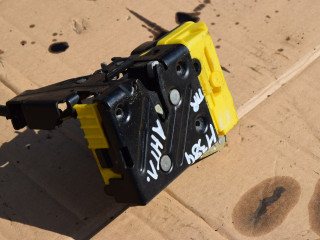 замок двери передней правой Volvo XC70 2 поколение 2002, 2.5 л., Ti, B 5254 T2, бензин, МКПП, универсал, полный подключаемый привод, 9485042B, 8650547