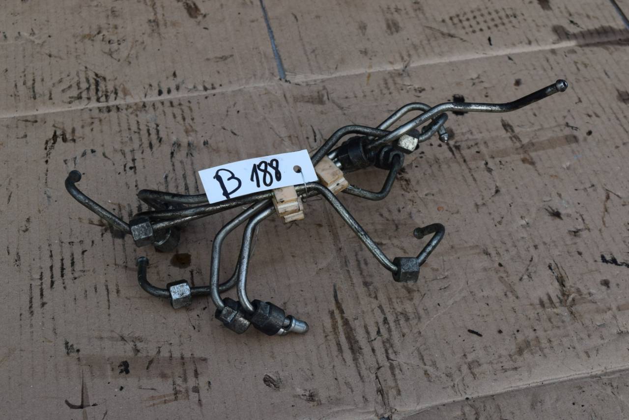 трубка топливная Volvo XC60 1 поколение 2009, 2.4 л., D5, D 5244 T10, дизель, АКПП, полный подключаемый привод - фото №1