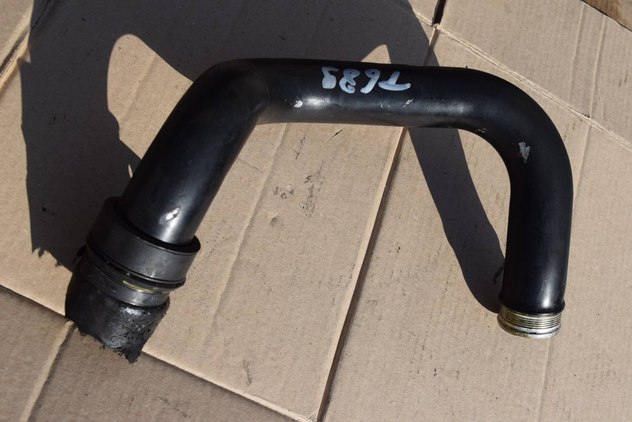 патрубок интеркулера Volvo S80 1 поколение 2001, 2.0 л., Ti, B 5204 T4, бензин, МКПП, седан, передний привод - фото №1