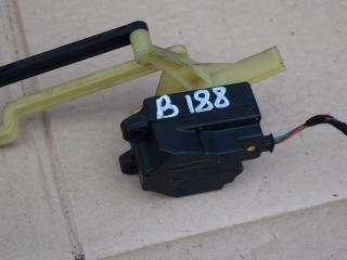 моторчик заслонки печки Volvo XC60 1 поколение 2009, 2.4 л., D5, D 5244 T10, дизель, АКПП, полный подключаемый привод, 6G9N19E616AB