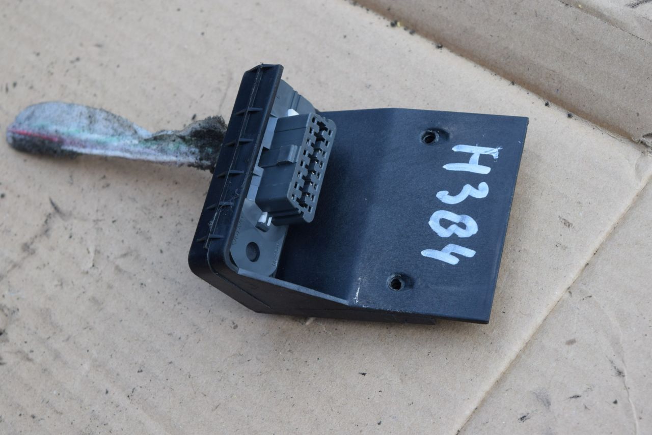 диагностический разъем Volvo XC70 2 поколение 2002, 2.5 л., Ti, B 5254 T2, бензин, МКПП, универсал, полный подключаемый привод, 9192794 - фото №1