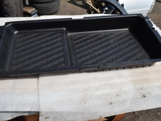 ящик под инструменты Volvo XC70 2 поколение 2002, 2.5 л., Ti, B 5254 T2, бензин, МКПП, универсал, полный подключаемый привод