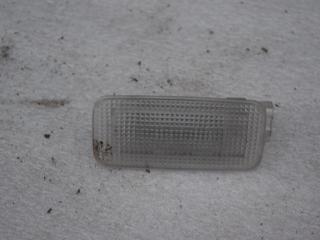 плафон подсветки бардачка Toyota Yaris XP9 2008, 1.4 л., D-4D, 1ND-TV, дизель, МКПП, хетчбэк 5 дв., передний привод