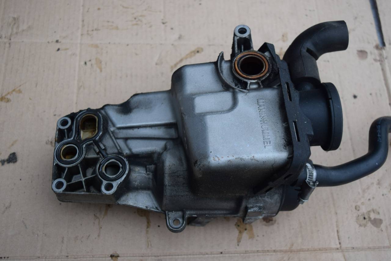 корпус масляного фильтра Volvo S40 2 поколение 2006, 2.4 л., i, B 5244 S5, бензин, АКПП, седан, 30684381 - фото №1