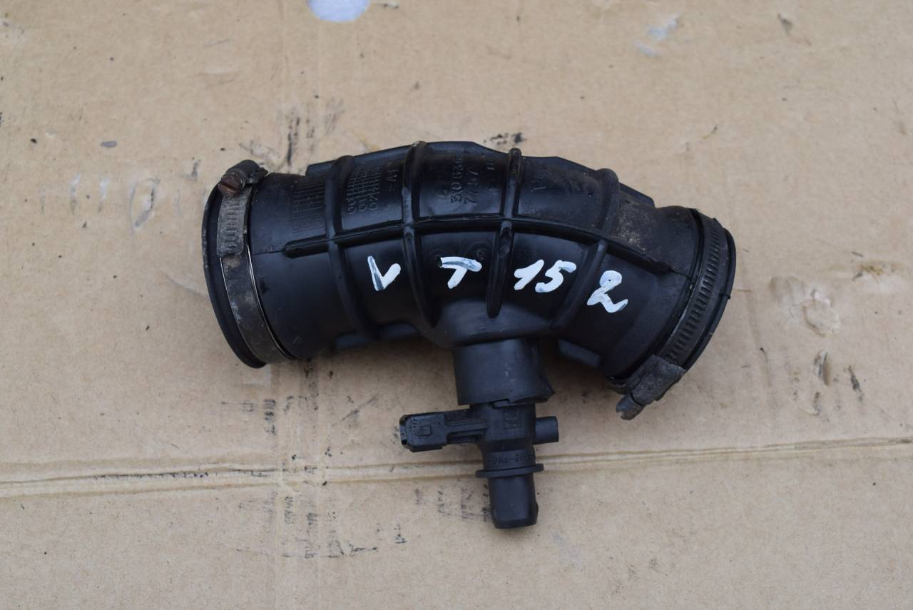 патрубок турбины Volvo V70 2 поколение 2003, 2.4 л., D5, D 5244 T, дизель, АКПП, седан, передний привод, 8676496 - фото №1