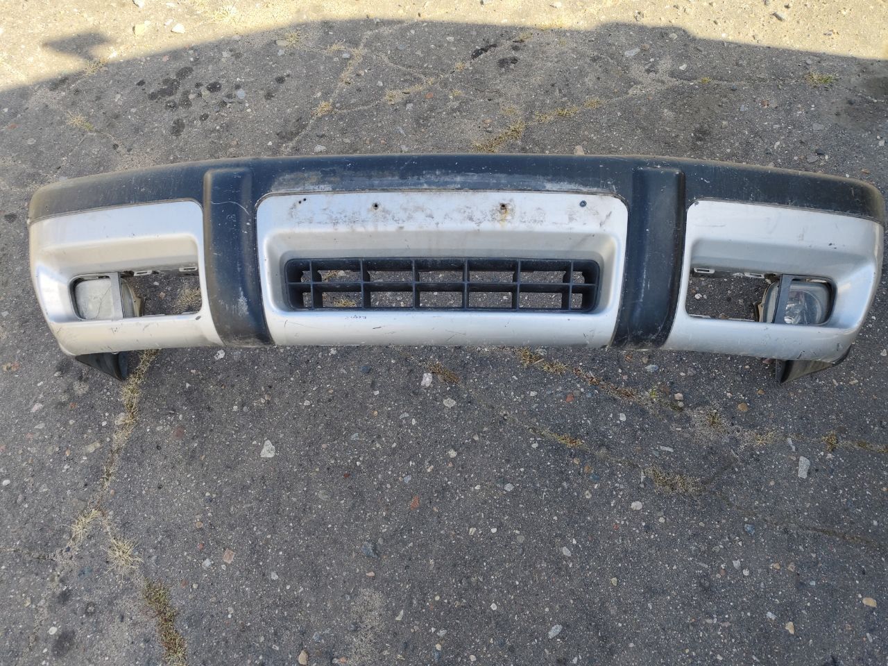 бампер передний Volvo XC70 1 поколение 1999, 2.4 л., Ti, B 5244 T, бензин, АКПП, универсал, полный подключаемый привод, 8620252, 8620253 - фото №1