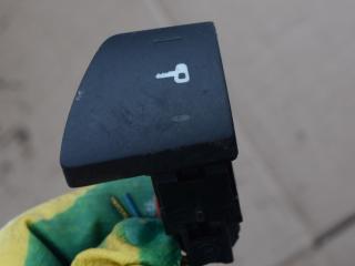 кнопка центрального замка Peugeot 307 1 поколение 2004, 1.4 л., дизель, МКПП, универсал