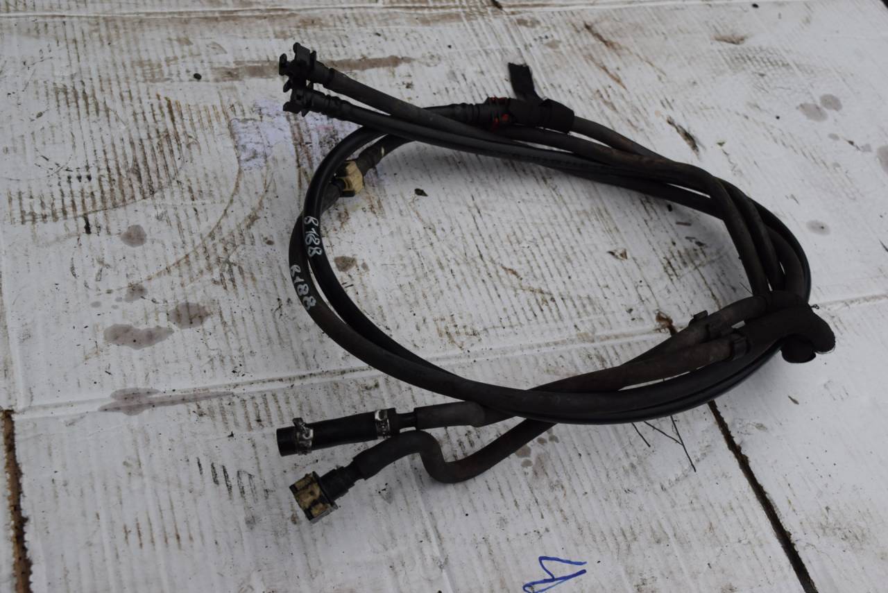 трубка топливная Volvo XC60 1 поколение 2009, 2.4 л., D5, D 5244 T10, дизель, АКПП, полный подключаемый привод - фото №1