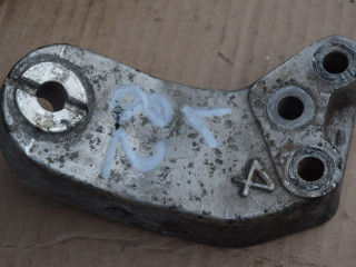 кронштейн двигателя Rover 200 Series 3 поколение 1998, 2.0 л., 20T2N, дизель, МКПП, 30611471