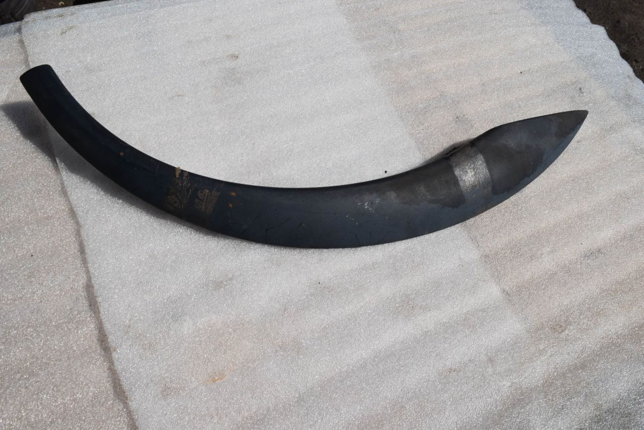 накладка колесной арки задний правый Volvo XC70 2 поколение 2002, 2.5 л., Ti, B 5254 T2, бензин, МКПП, универсал, полный подключаемый привод, 8620134 - фото №1