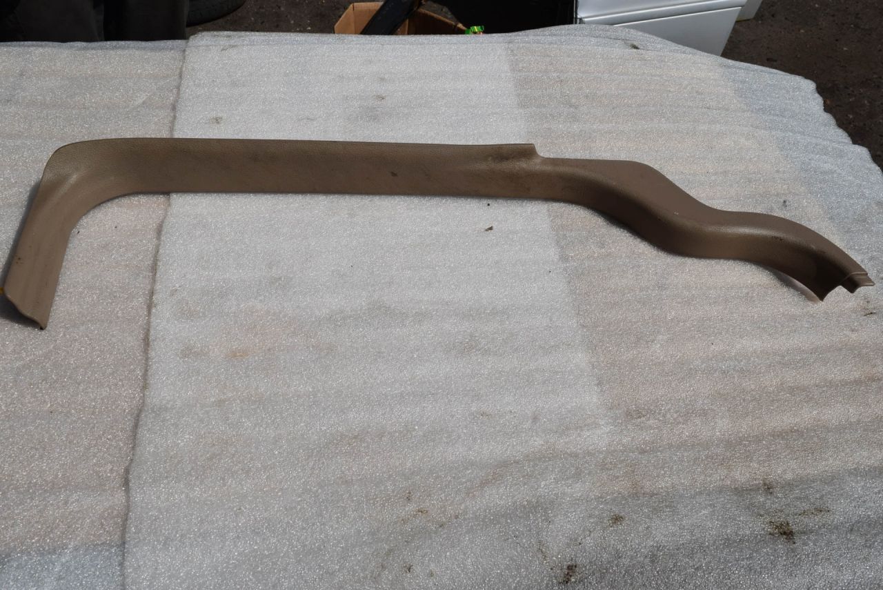 накладка на порог внутренняя Volvo XC70 2 поколение 2002, 2.5 л., Ti, B 5254 T2, бензин, МКПП, универсал, полный подключаемый привод - фото №1