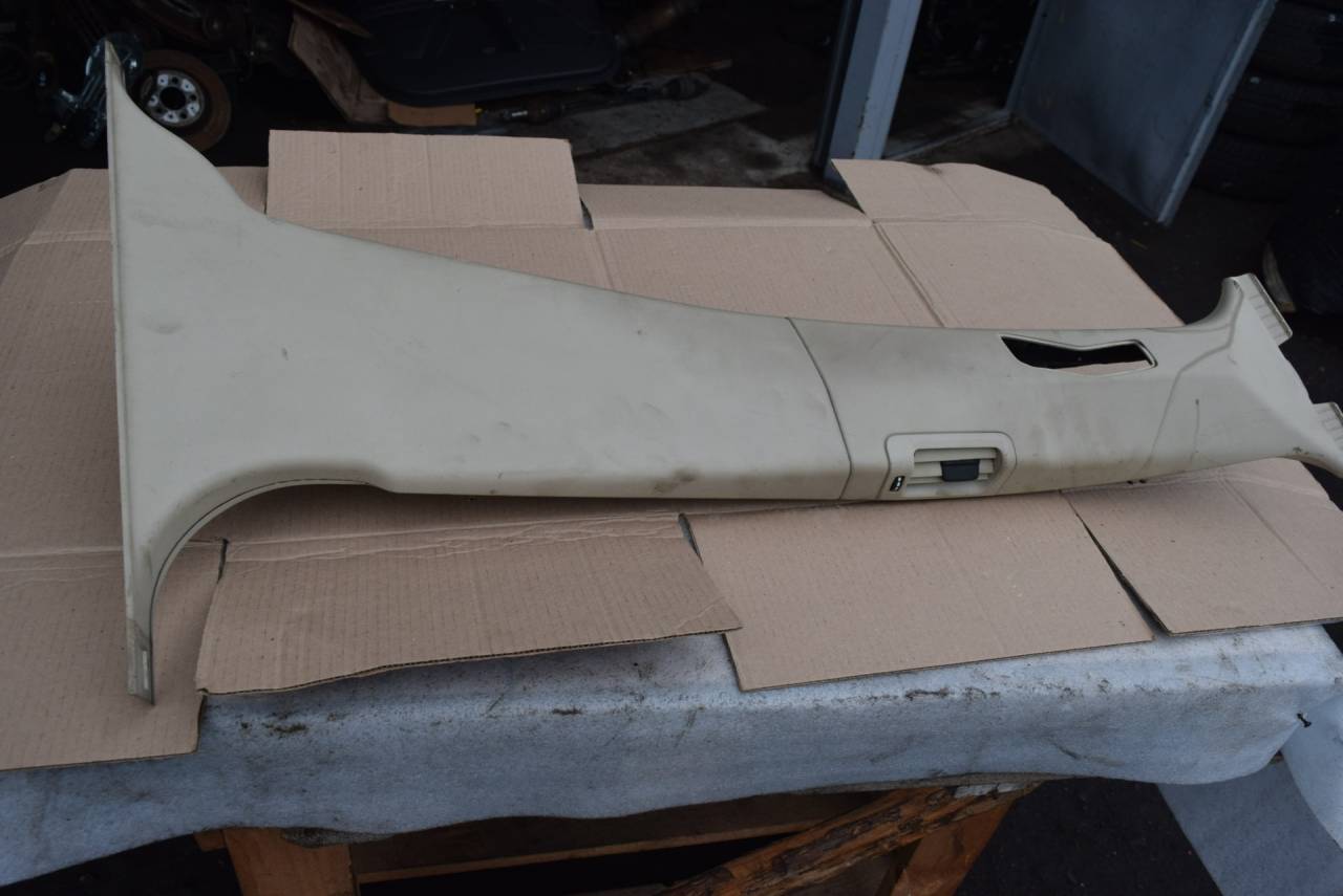 обшивка стойки центральной правой Volvo XC60 1 поколение 2009, 2.4 л., D5, D 5244 T10, дизель, АКПП, полный подключаемый привод, 6841932 - фото №1