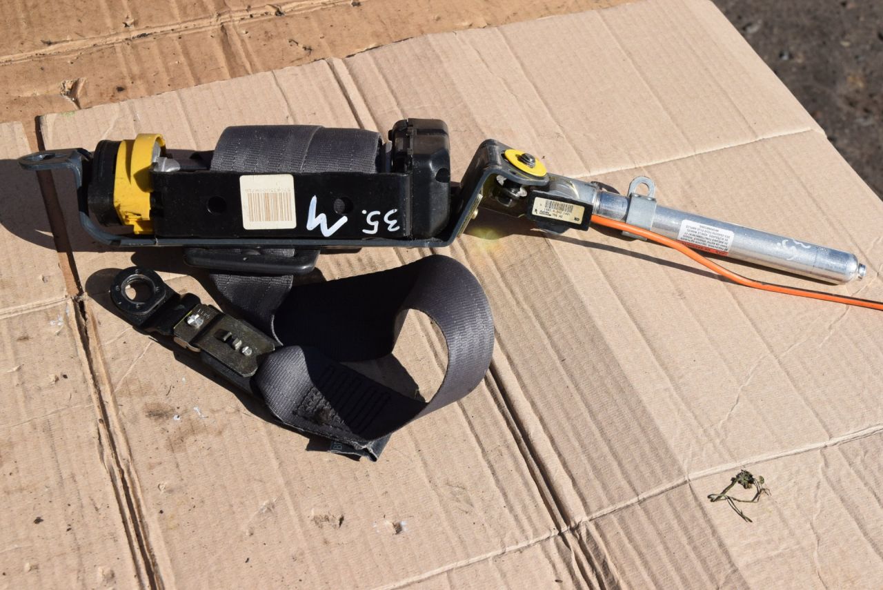 ремень безопасности Volvo XC70 1 поколение 1999, 2.4 л., Ti, B 5244 T, бензин, АКПП, универсал, полный подключаемый привод, 9206503 - фото №1