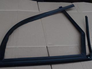 уплотнитель двери Volvo XC60 2 поколение 2021, 2.0 л., бензин, АКПП