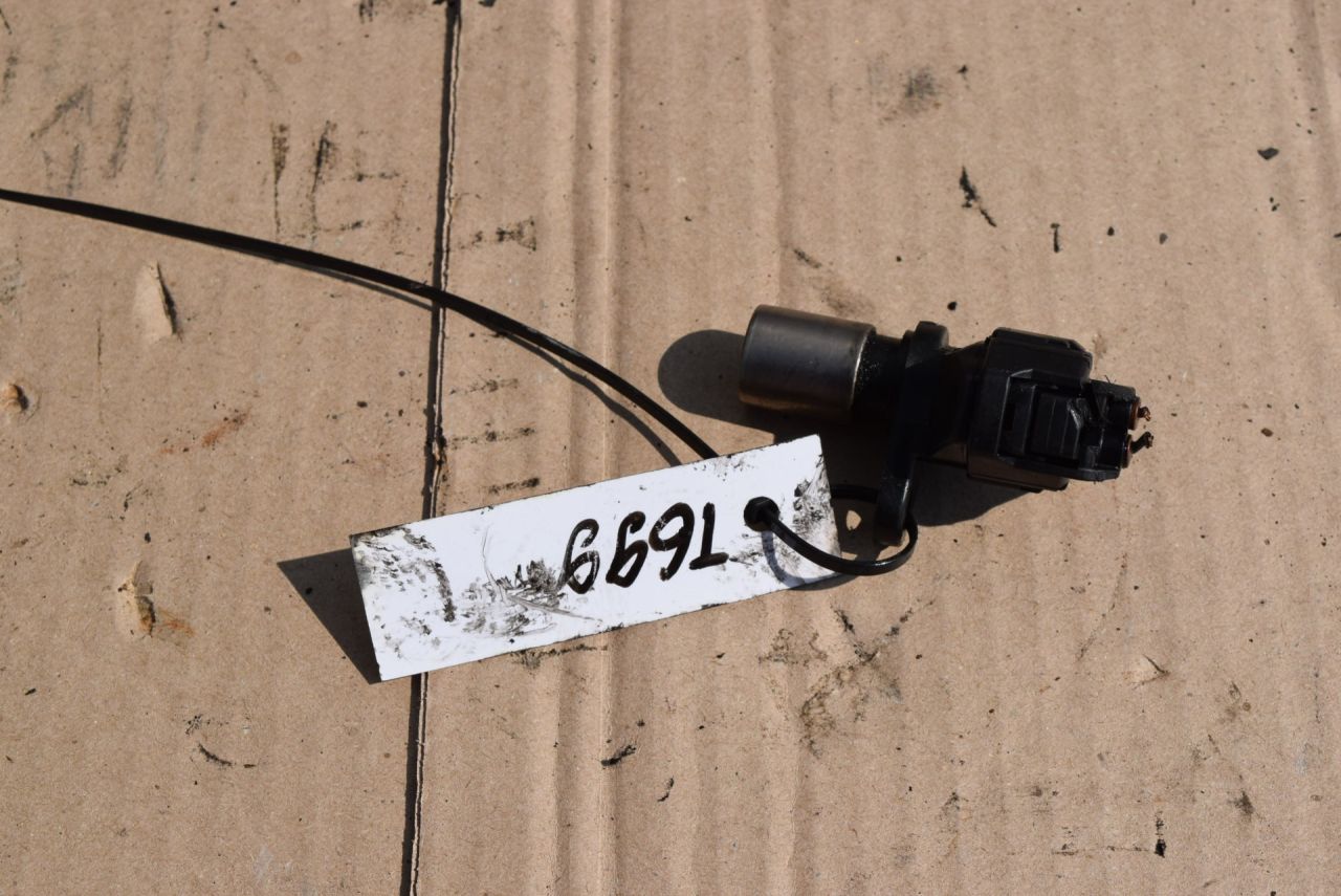 датчик распредвала Toyota Corolla Verso 1 поколение 2002, 2.0 л., 1CD-FTV, дизель, МКПП, 9091905012, 0296000251 - фото №1