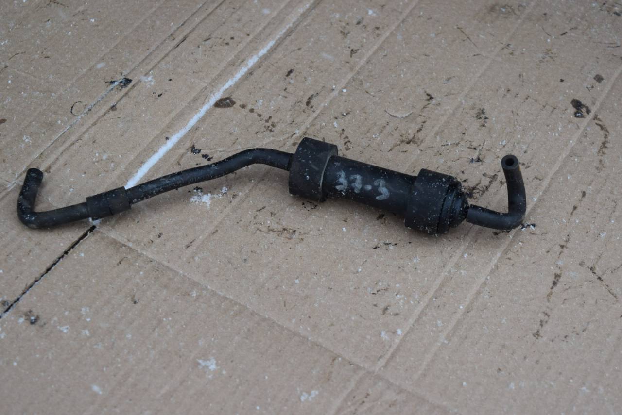 клапан вакуумного управления Volkswagen Passat B6 2008, 2.0 л., CBAA, дизель, МКПП, седан, правый руль, 03G129808C - фото №1